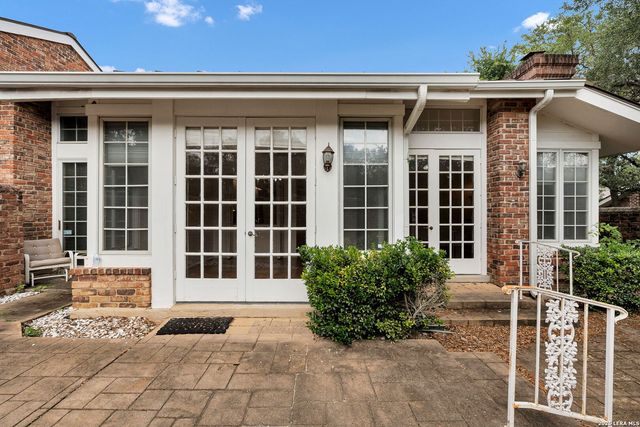 33 Villa Jardin, San Antonio, TX 78230