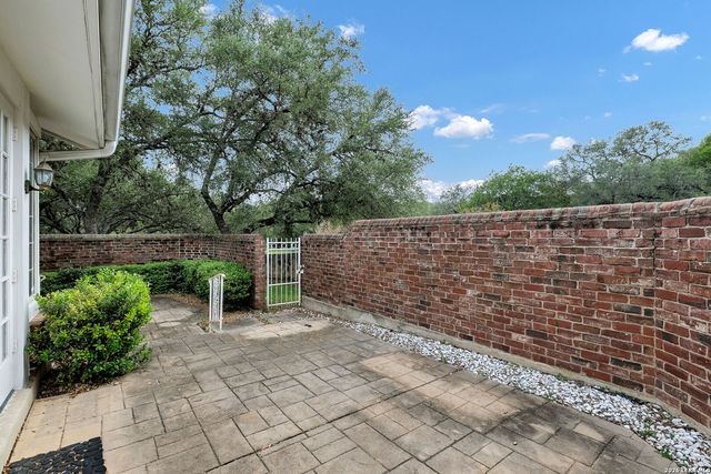 33 Villa Jardin, San Antonio, TX 78230