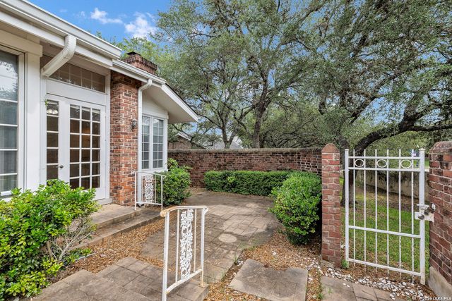 33 Villa Jardin, San Antonio, TX 78230