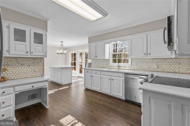 6304 BROOMSEDGE, Peachtree Corners, GA 30092