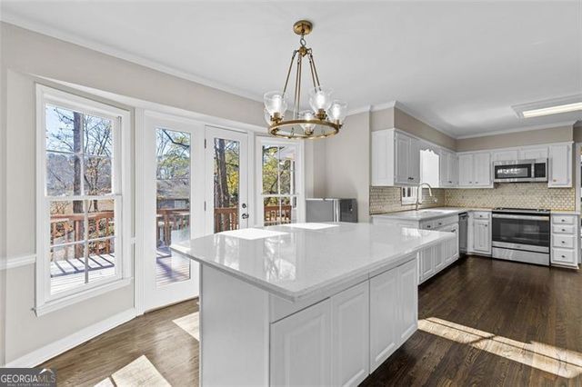 6304 BROOMSEDGE, Peachtree Corners, GA 30092