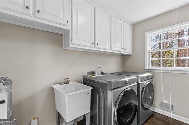 6304 BROOMSEDGE, Peachtree Corners, GA 30092