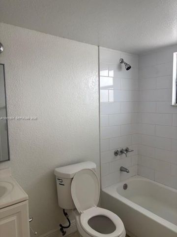 1641 Balfour Point Dr A, West Palm Beach, FL 33411