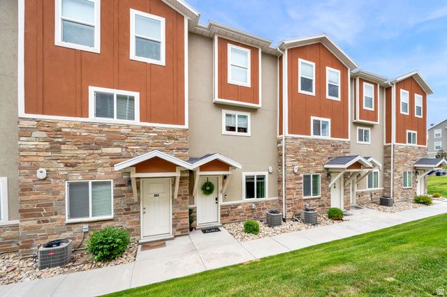 4196 W HIGH GALLERY CT, Herriman, UT 84096