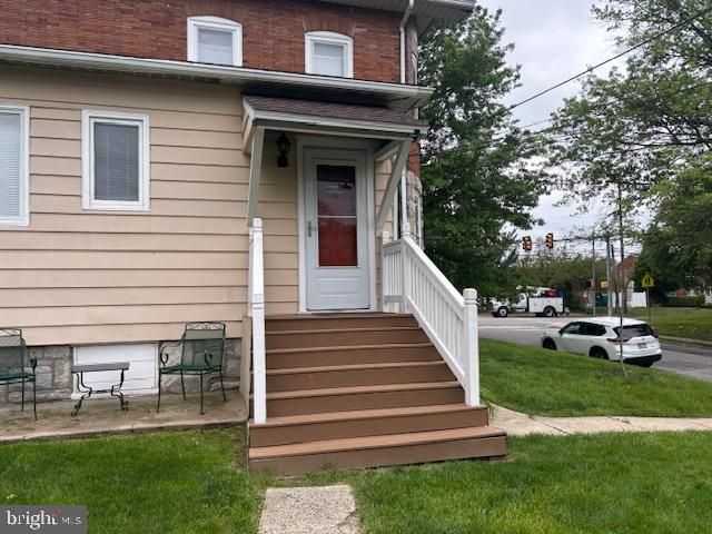 127 W CHESTER PIKE, Ridley Park, PA 19078