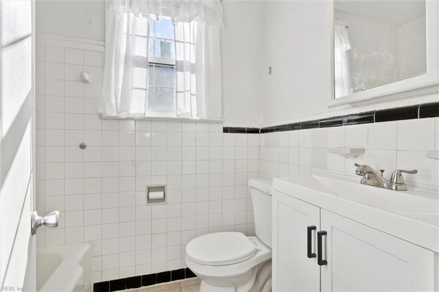 7526 Yorktown DR, Norfolk, VA 23505