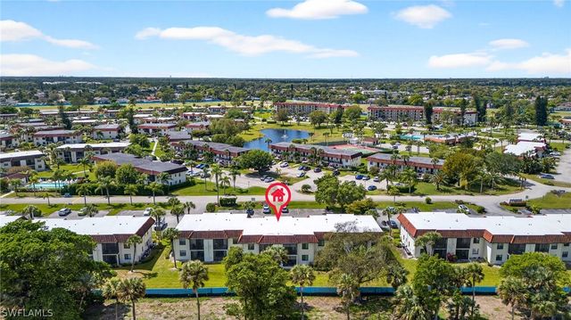 4246 27th CT SW 104, Naples, FL 34116