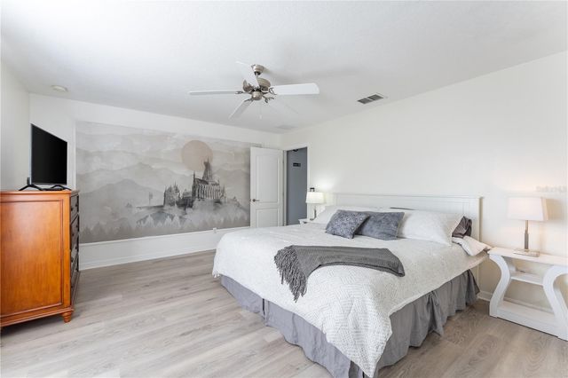 8963 MAJESTY PALM ROAD, Kissimmee, FL 34747