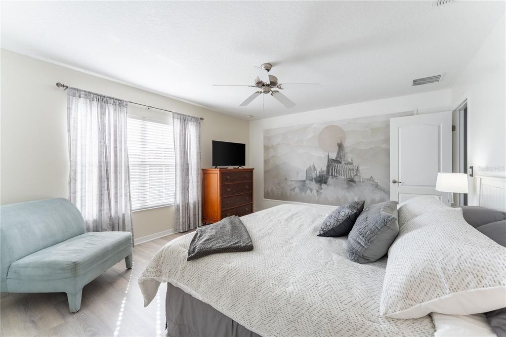 8963 MAJESTY PALM ROAD, Kissimmee, FL 34747