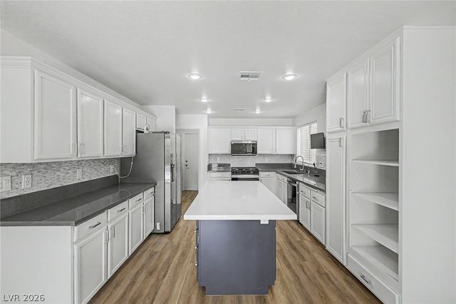 10547 Lilac Tree Avenue, Las Vegas, NV 89135