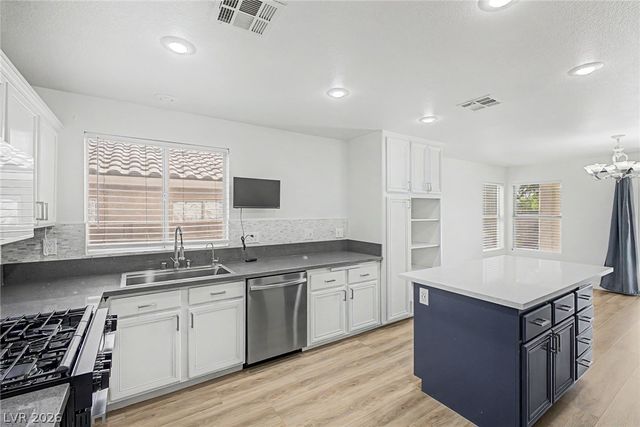 10547 Lilac Tree Avenue, Las Vegas, NV 89135