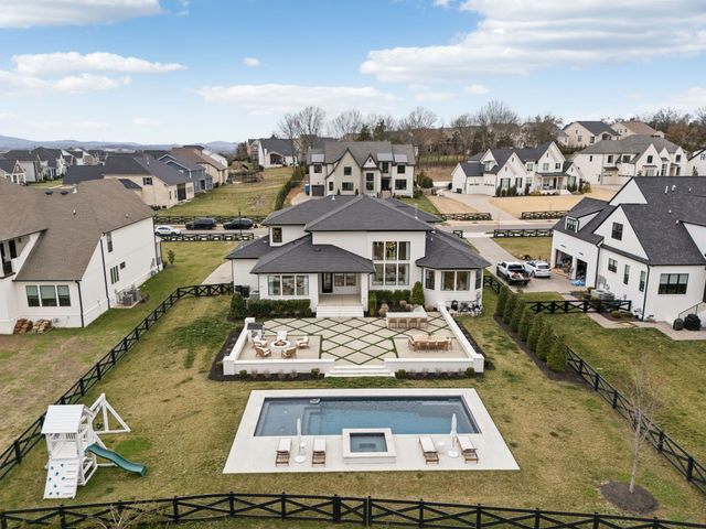 1013 Annecy Pkwy, Nolensville, TN 37135