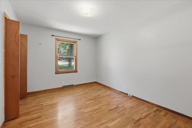 5866 E Linda Street, Rogersville, MO 65742