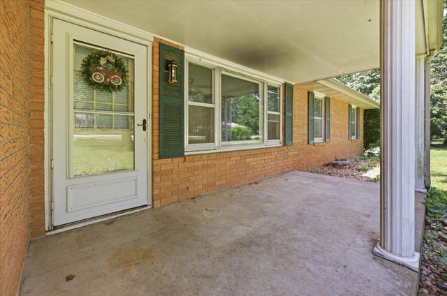 5866 E Linda Street, Rogersville, MO 65742