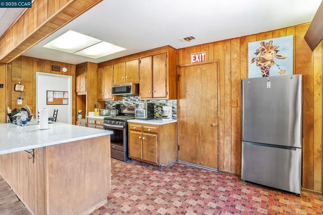 1316 Lincoln St, Fairfield, CA 94533