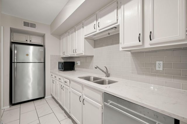 4159 Steck Ave 226, Austin, TX 78759