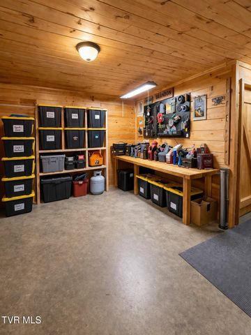 240 Joe Pye Lane, Greeneville, TN 37743