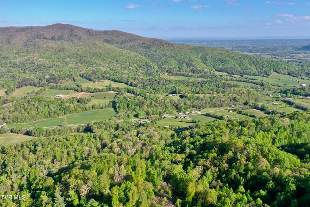 240 Joe Pye Lane, Greeneville, TN 37743