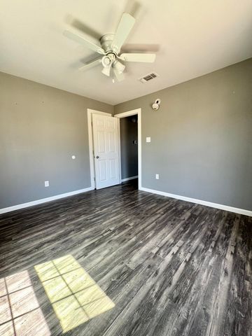 411 S Parkway Street, San Angelo, TX 76901