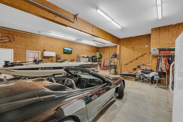 465 Hickory Ln, Sparta, TN 38583