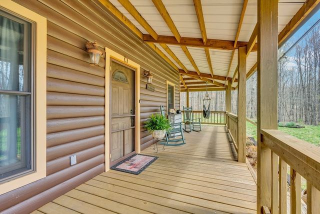 465 Hickory Ln, Sparta, TN 38583