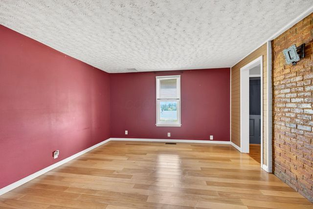 10235 St Rt 159, Kingston, OH 45644