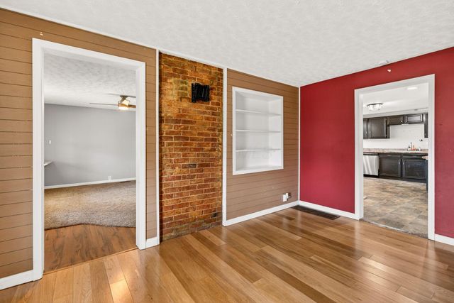 10235 St Rt 159, Kingston, OH 45644