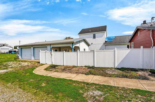 10235 St Rt 159, Kingston, OH 45644