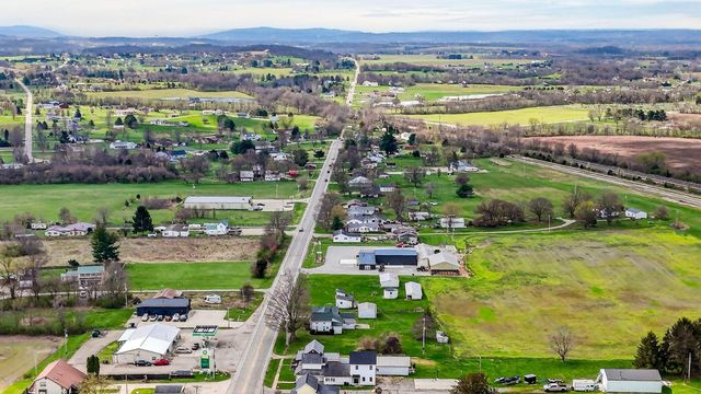 10235 St Rt 159, Kingston, OH 45644