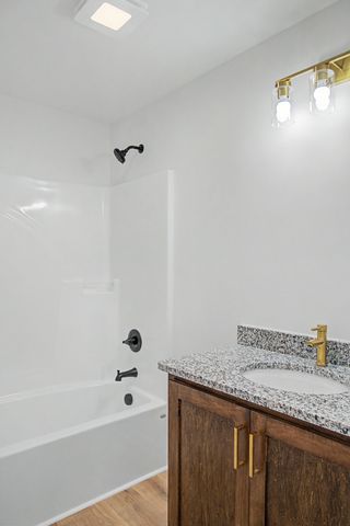 212 DJ Dr, Lafayette, TN 37083