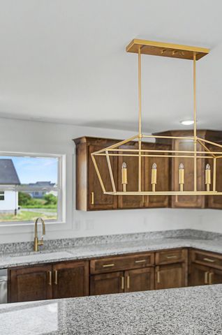 212 DJ Dr, Lafayette, TN 37083