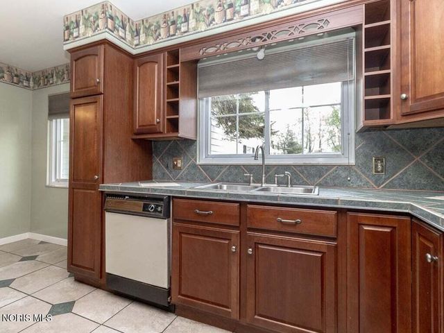 3724 Talmadge Road, Toledo, OH 43606