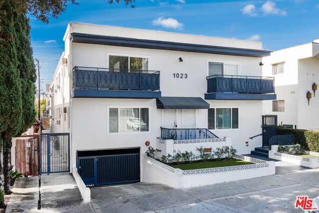 1023 N Laurel Avenue 2, West Hollywood, CA 90046