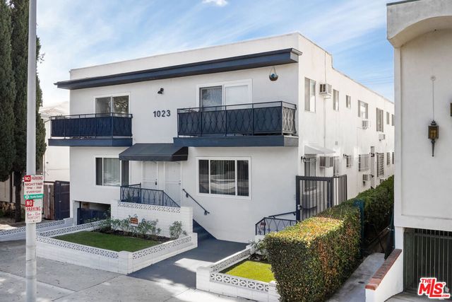 1023 N Laurel Avenue 2, West Hollywood, CA 90046