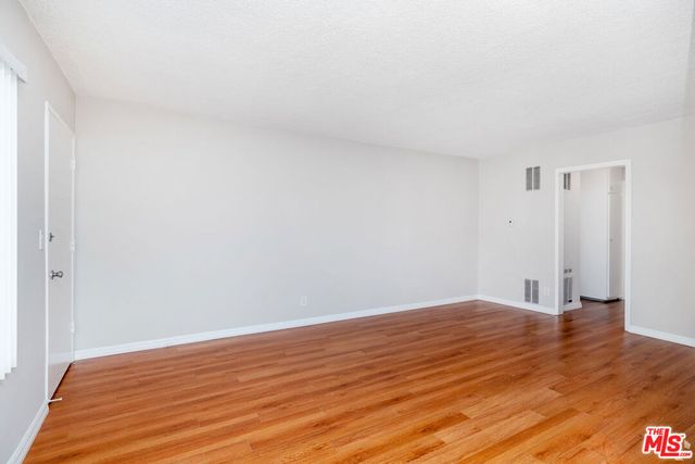 1023 N Laurel Avenue 2, West Hollywood, CA 90046