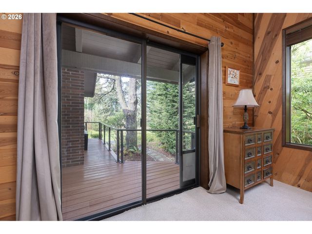 4 FAIRWAY Ln, Gleneden Beach, OR 97388