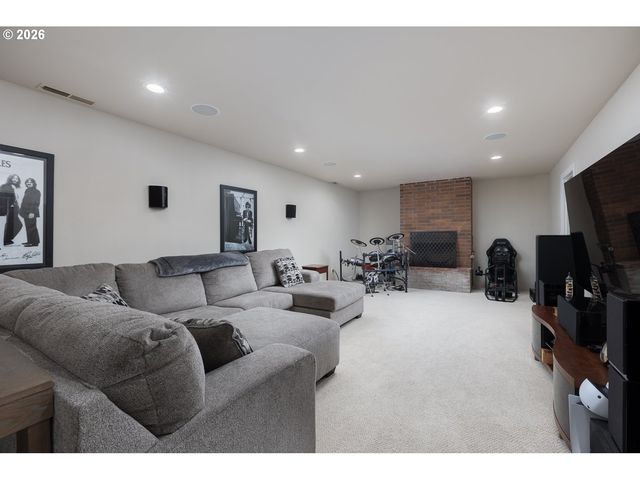 4 FAIRWAY Ln, Gleneden Beach, OR 97388