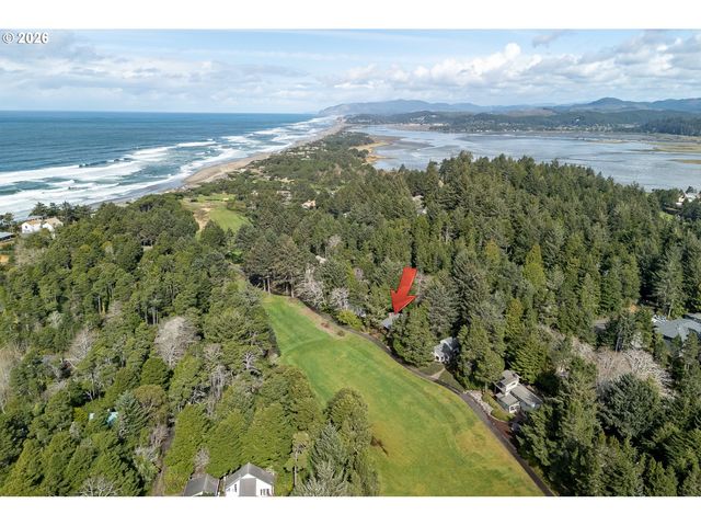 4 FAIRWAY Ln, Gleneden Beach, OR 97388