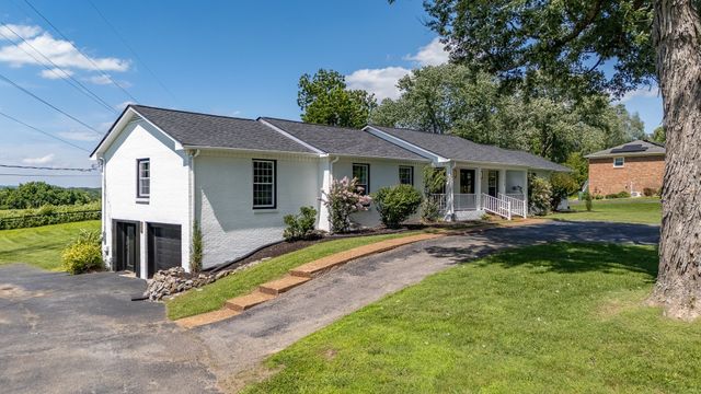 2208 Bowman Rd, Franklin, TN 37064