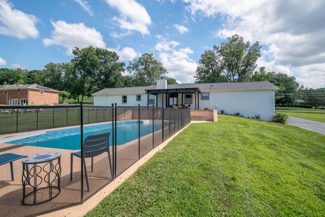 2208 Bowman Rd, Franklin, TN 37064