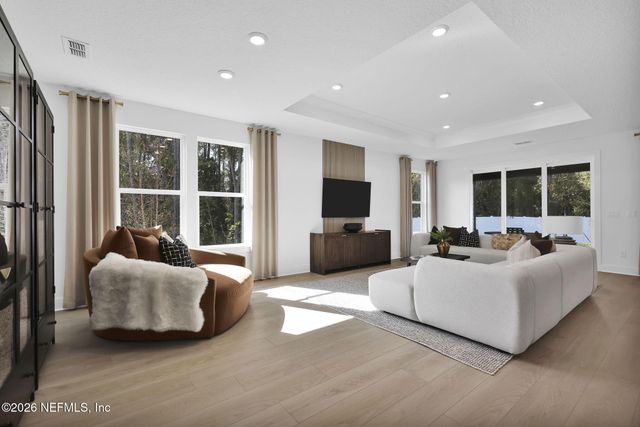 1739 MICKEY Way, Middleburg, FL 32068