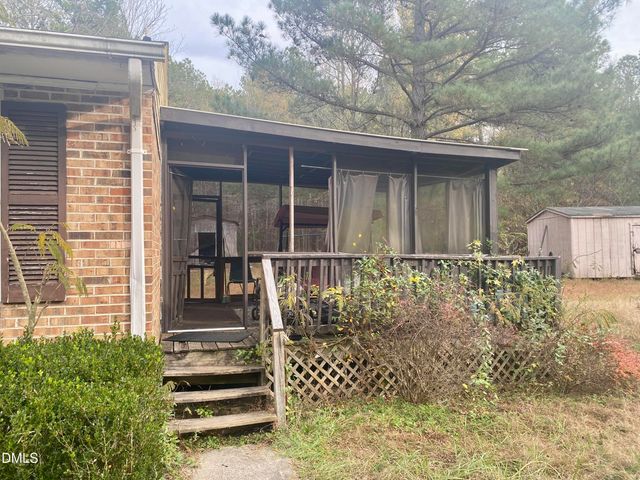 142 Kings Road, Henderson, NC 27537