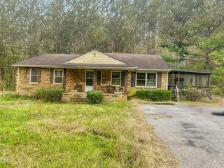 142 Kings Road, Henderson, NC 27537