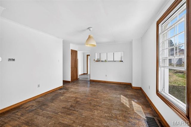 7543 Woodland Avenue, Maplewood, MO 63143