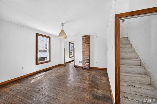 7543 Woodland Avenue, Maplewood, MO 63143