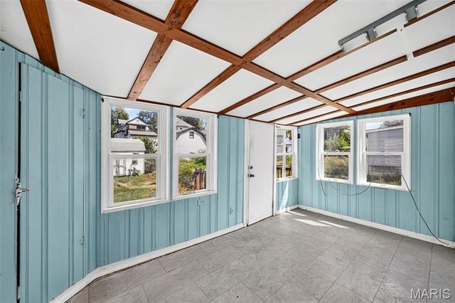 7543 Woodland Avenue, Maplewood, MO 63143