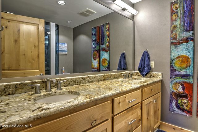 651 Dover Bay Parkway, 102 102, Dover, ID 83825