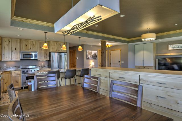 651 Dover Bay Parkway, 102 102, Dover, ID 83825