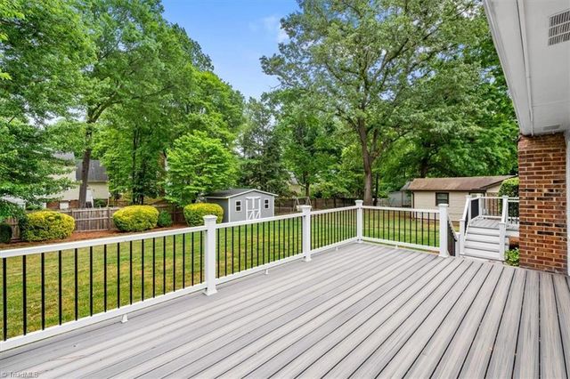 5122 Cheviot Road, Greensboro, NC 27455