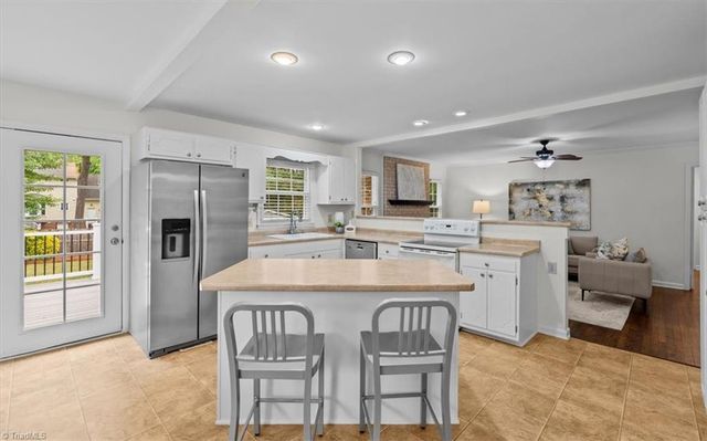 5122 Cheviot Road, Greensboro, NC 27455